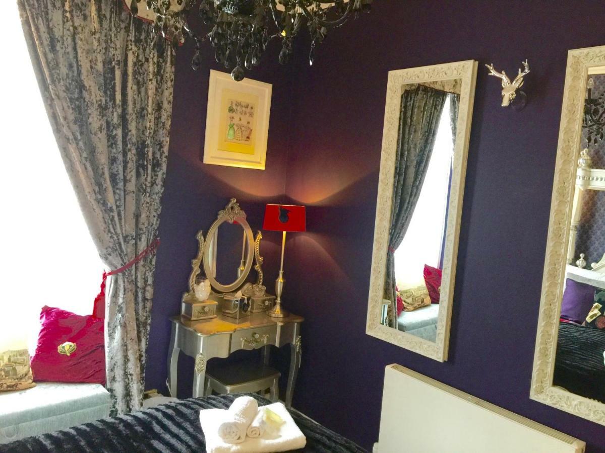 The Bonnie Bide Awa' Apartment EDI